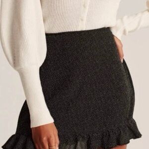 Abercrombie & Fitch polka dot mini skirt Small